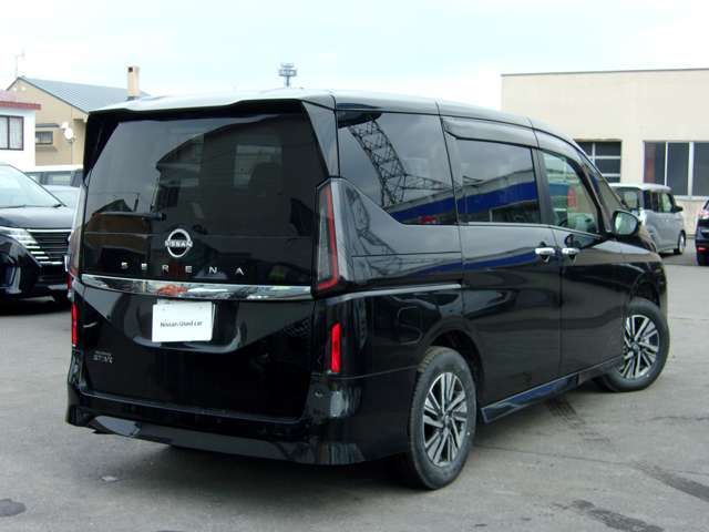 NISSAN SERENA  WG 4WD 2023