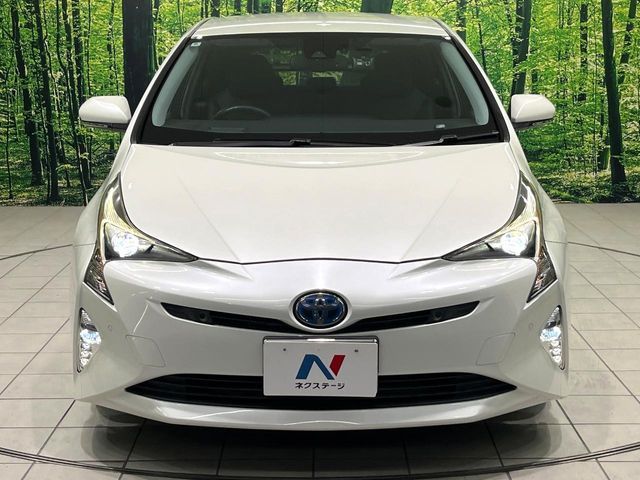 TOYOTA PRIUS 2016