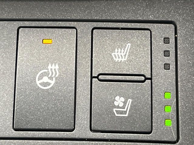 TOYOTA LEXUS RC200t 2016