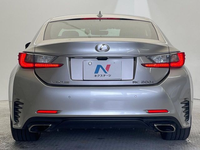 TOYOTA LEXUS RC200t 2016