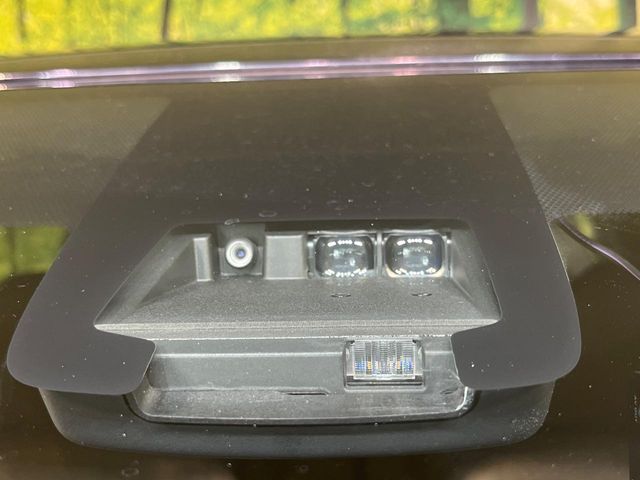 TOYOTA SIENTA HYBRID 2015