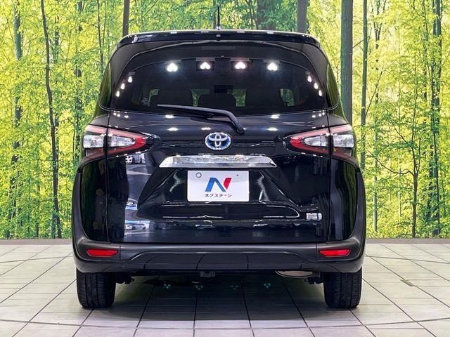 TOYOTA SIENTA HYBRID 2015