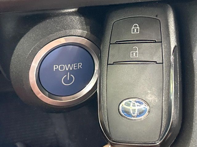 TOYOTA HARRIER HYBRID 2021