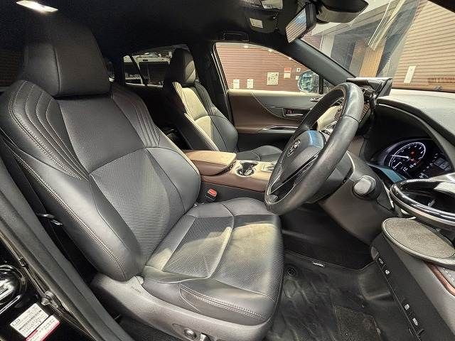 TOYOTA HARRIER 2WD 2022