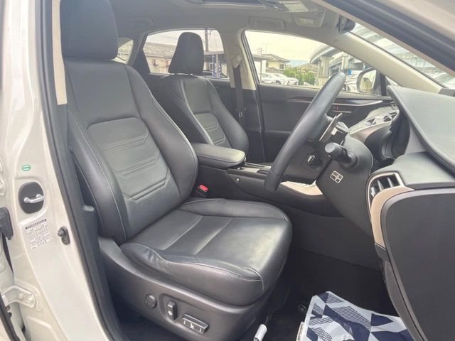 TOYOTA LEXUS NX300h 2014