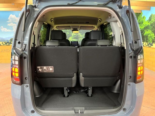 HONDA FREED e:HEV 2024