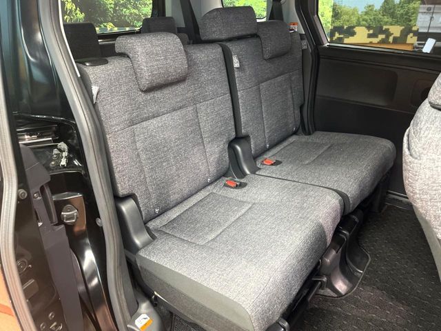 TOYOTA SIENTA HYBRID 2023