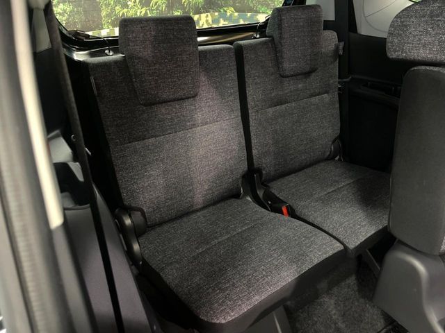 TOYOTA SIENTA HYBRID 2023