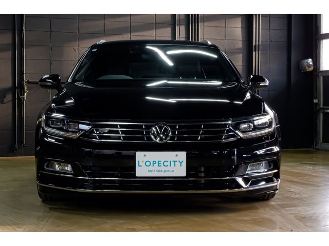 VOLKSWAGEN VOLKSWAGEN PASSAT VARIANT 2019