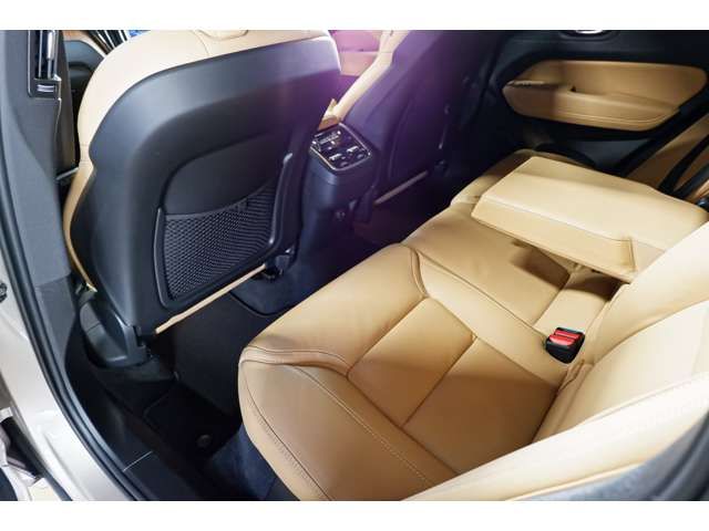 VOLVO VOLVO XC60 2023