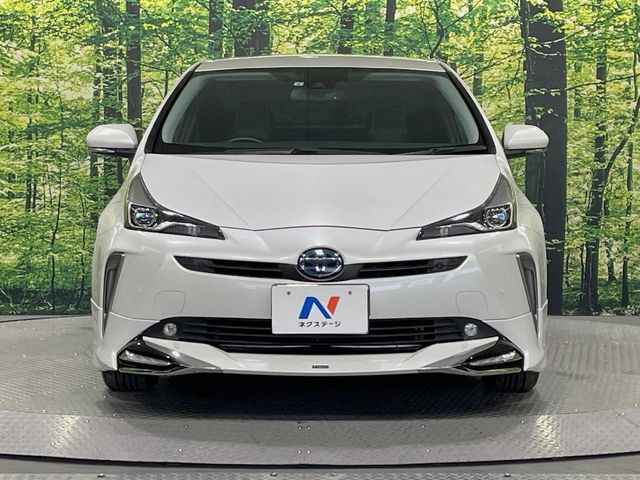 TOYOTA PRIUS 2021