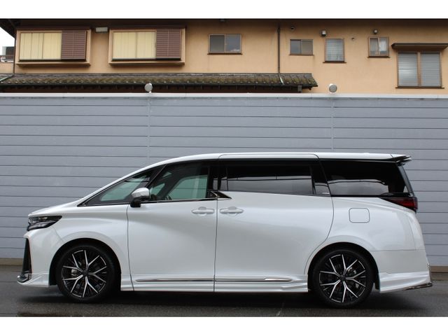TOYOTA VELLFIRE  HYBRID 2023
