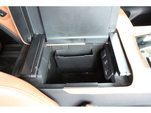 TOYOTA VELLFIRE  HYBRID 2023