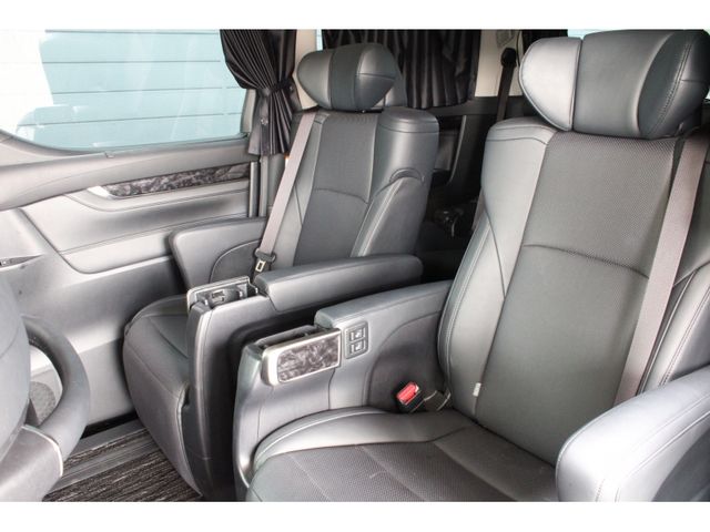 TOYOTA VELLFIRE 2018