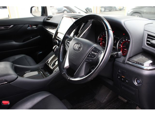 TOYOTA VELLFIRE 2018