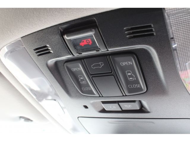 TOYOTA VELLFIRE 2018