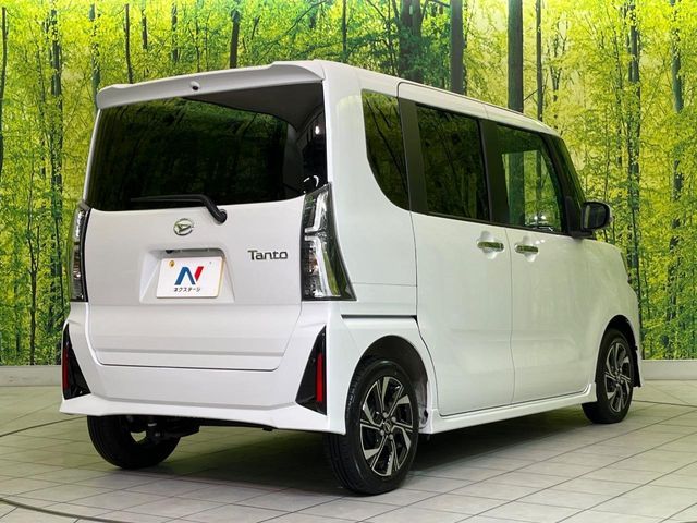 DAIHATSU TANTO CUSTOM 2023