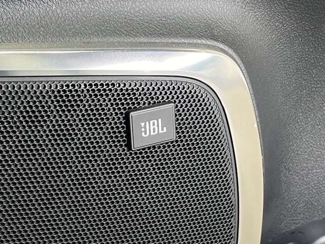 TOYOTA ALPHARD 4WD 2018