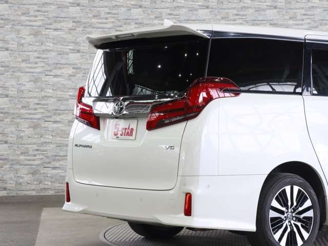 TOYOTA ALPHARD 4WD 2018