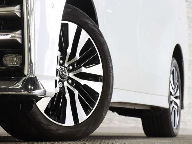 TOYOTA ALPHARD 4WD 2018