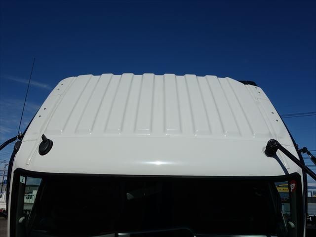 MITSUBISHI FUSOU FIGHTER 2025