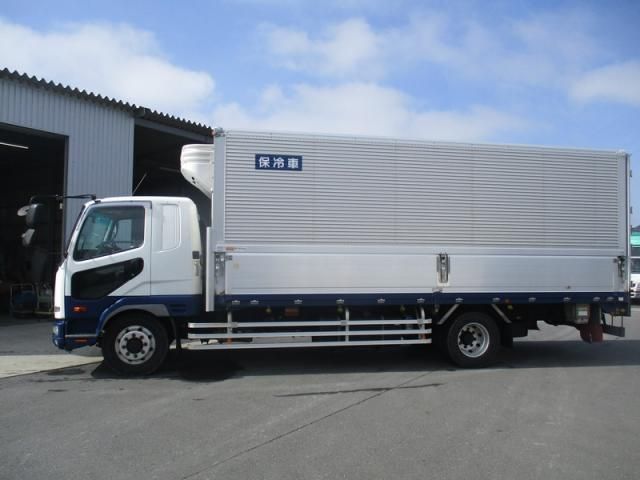 MITSUBISHI FUSOU FIGHTER 2011