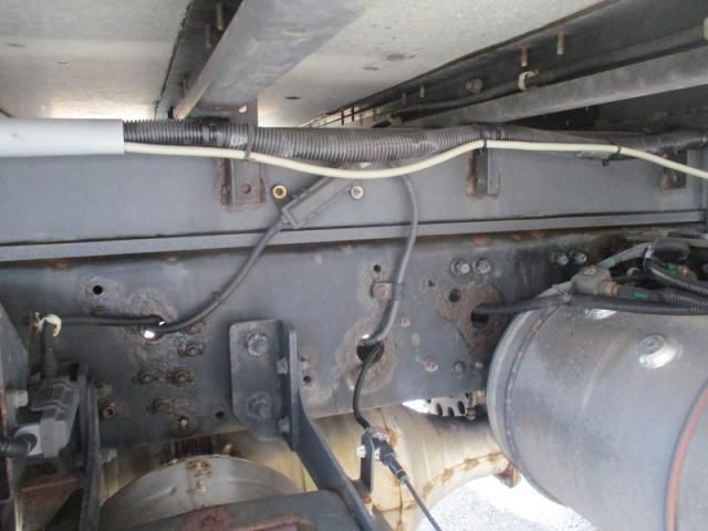 MITSUBISHI FUSOU FIGHTER 2011