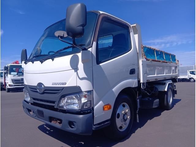 HINO DUTRO 2017