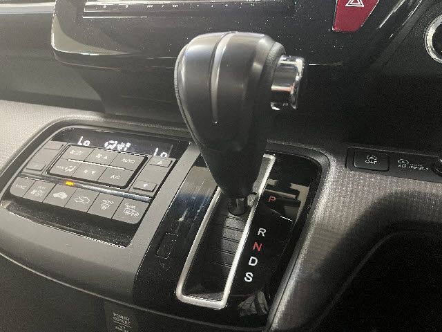 HONDA STEPWAGON 2019