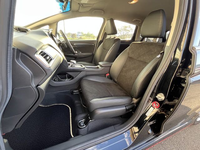 HONDA SHUTTLE HYBRID 2016