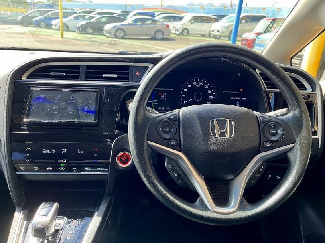 HONDA SHUTTLE HYBRID 2018