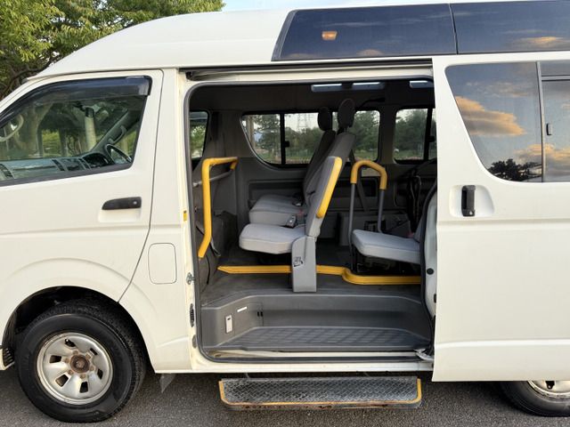 TOYOTA HIACE van 4WD 2005