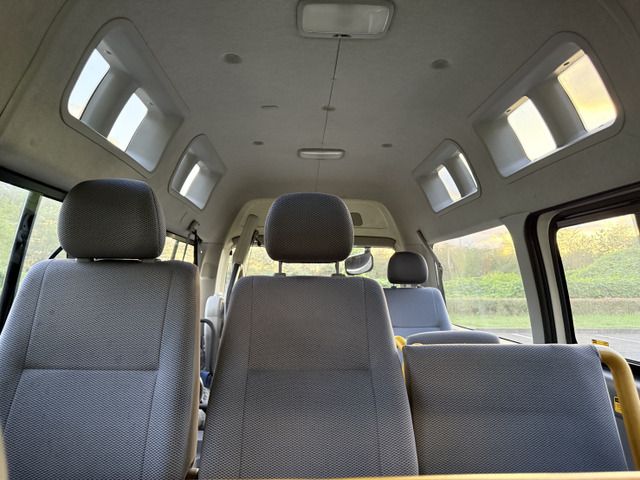 TOYOTA HIACE van 4WD 2005