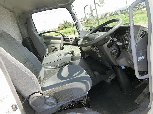 ISUZU FORWARD 2009