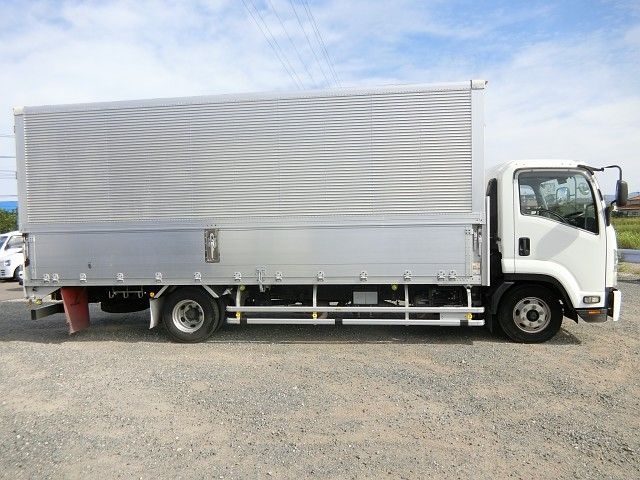 ISUZU FORWARD 2009