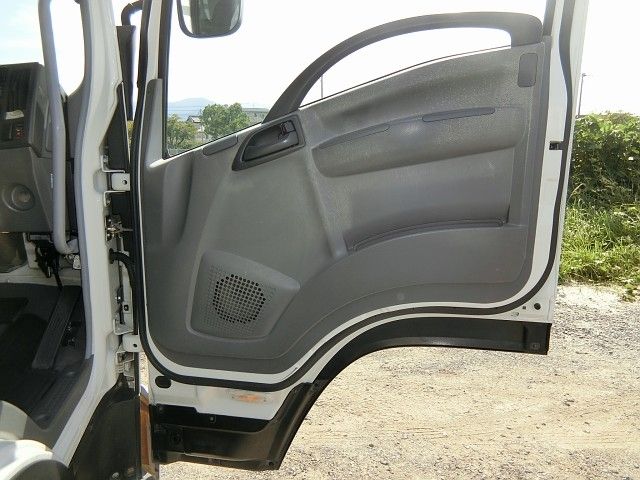ISUZU FORWARD 2009