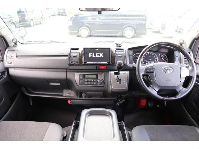 TOYOTA HIACE van 2WD 2018