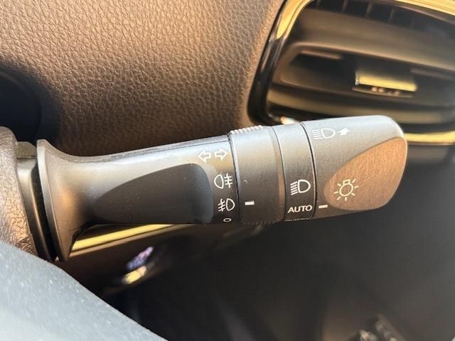 TOYOTA PRIUS PHV 2021