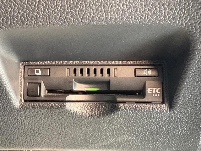 TOYOTA PRIUS PHV 2021