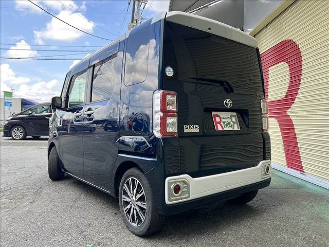 TOYOTA PIXIS MEGA 2020