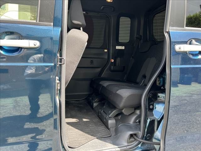 TOYOTA PIXIS MEGA 2020