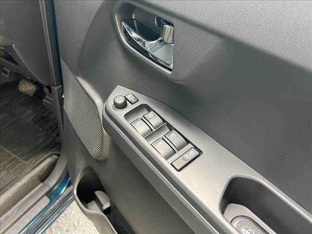 TOYOTA PIXIS MEGA 2020