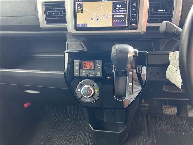 TOYOTA PIXIS MEGA 2020