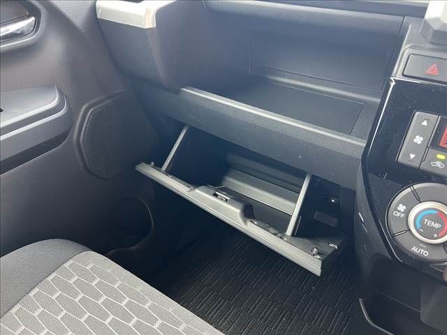 TOYOTA PIXIS MEGA 2020