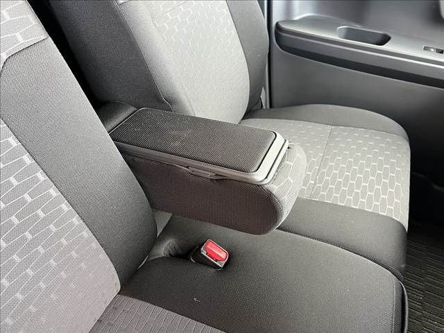 TOYOTA PIXIS MEGA 2020