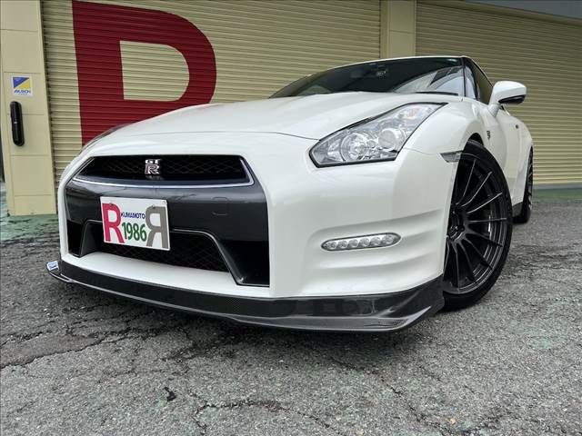 NISSAN GT-R 2012