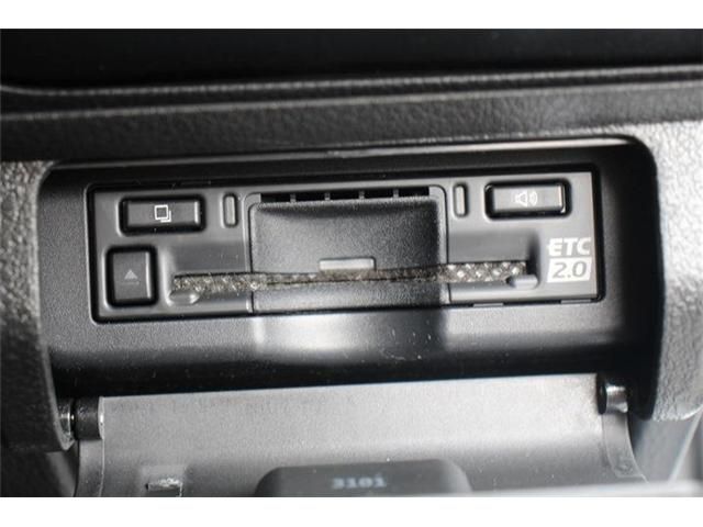 TOYOTA PRIUS 4WD 2024