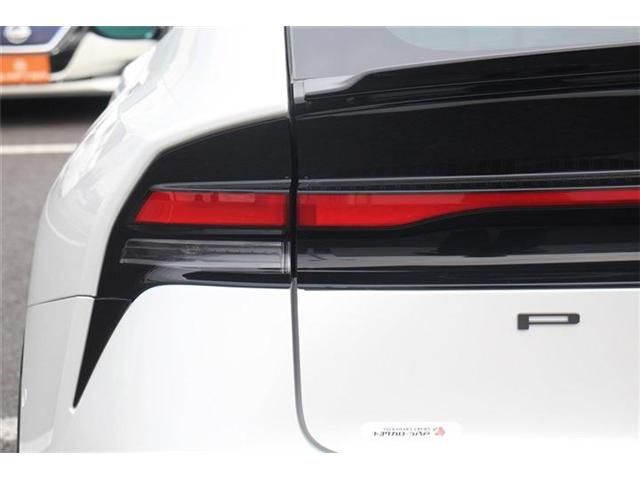 TOYOTA PRIUS 4WD 2024