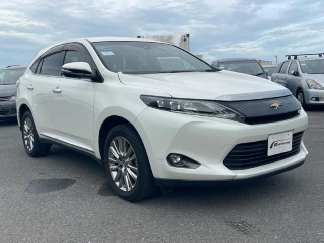 TOYOTA HARRIER 2WD 2017