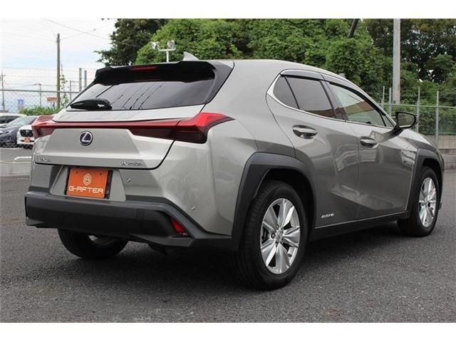 TOYOTA LEXUS UX250h AWD 2018